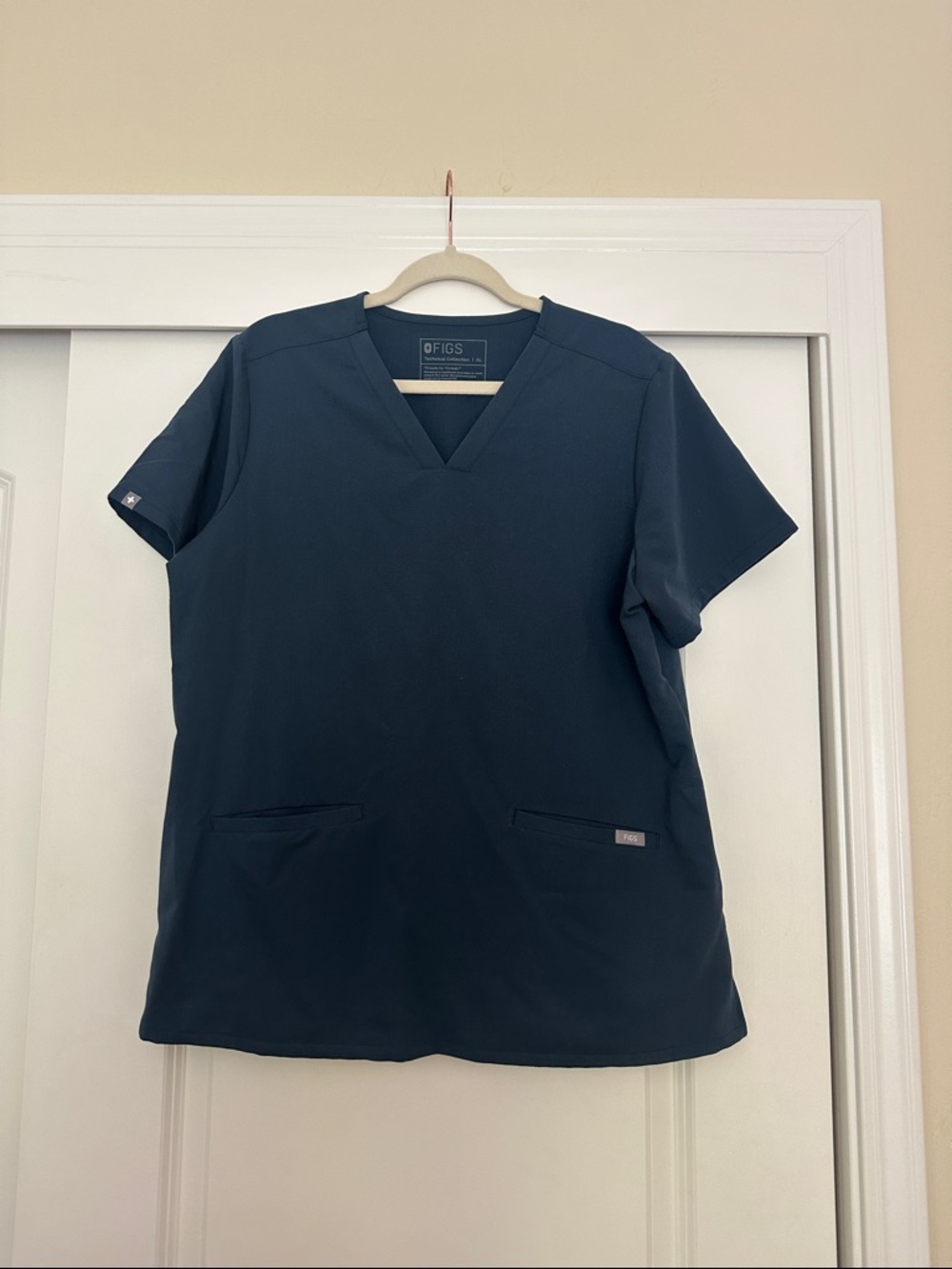 Figs Scrub Top size XL